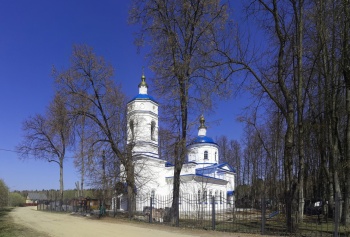 Церковь Преображения Господня в селе Спас-Суходрев