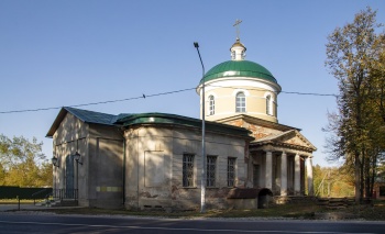 Храм Воскресения Словущего в селе Оленьково