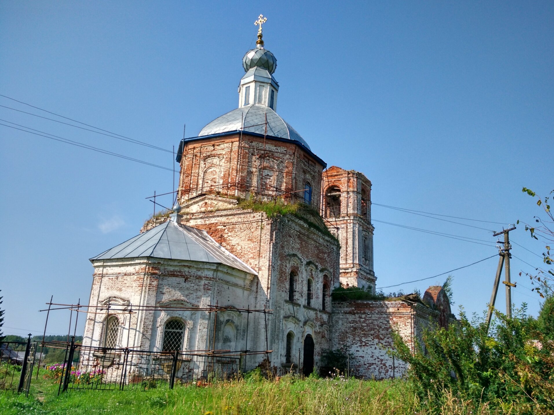 Церковь Владимирской иконы Божией Матери в деревне Крапивново