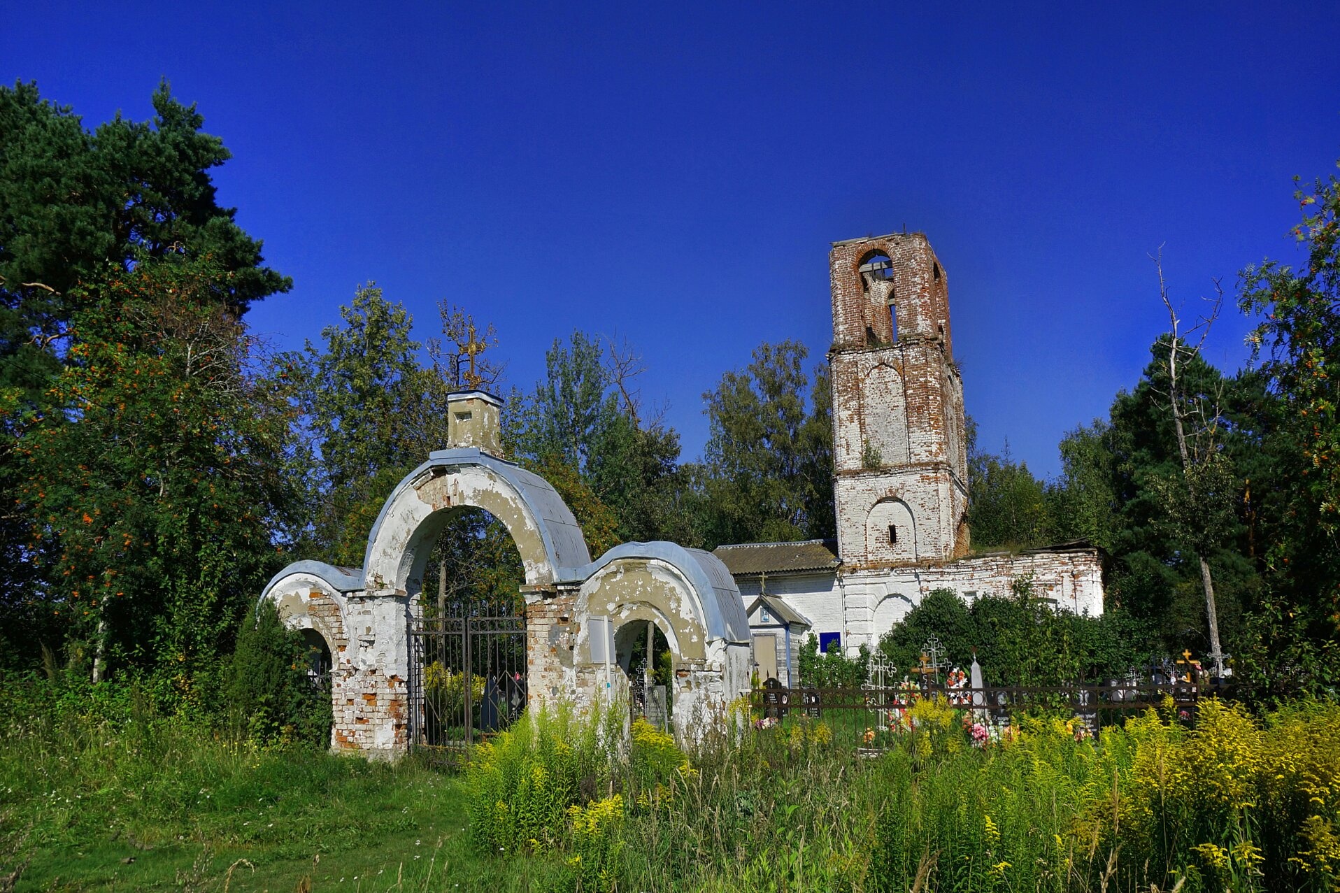 Церковь Петра и Павла в Новой Ладоге - история в фотографиях