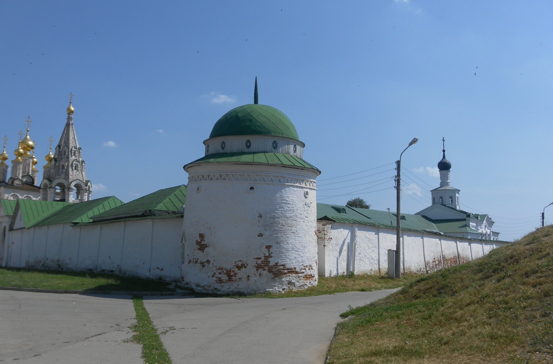 Рязанский Кремль и Спасский монастырь: архитектурная святыня