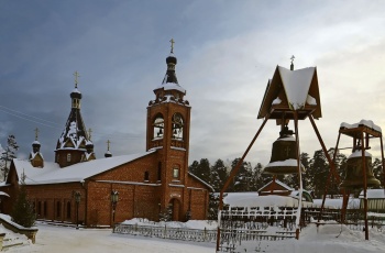 Храм Введения во храм Пресвятой Богородицы в посёлке Ильинский