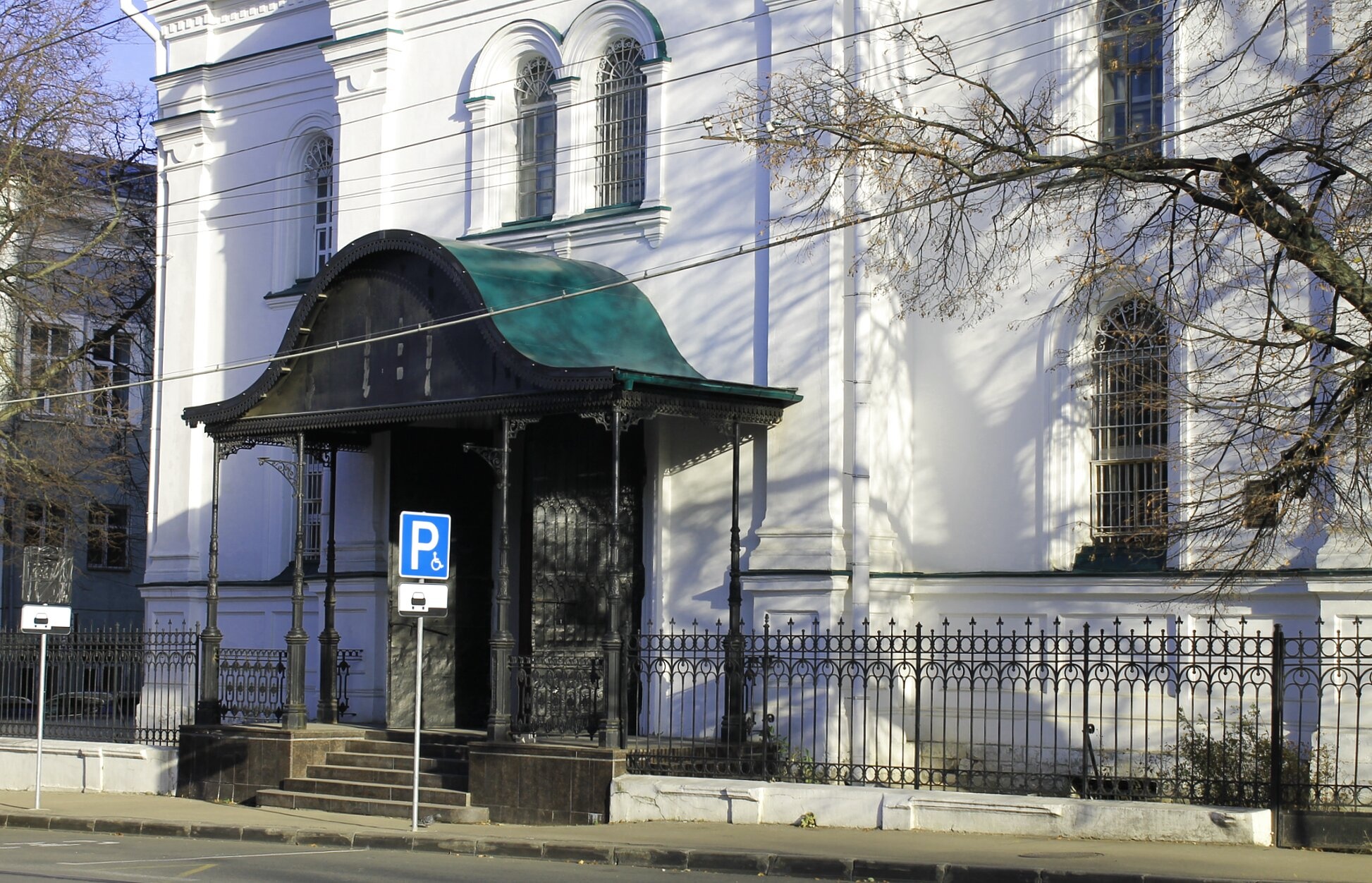 Входная группа и ограда Церкви Вознесения Господня в Нижнем Новгороде