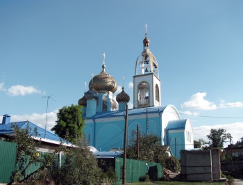 Православный храм на улице Энгельса в Азове