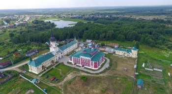 Николо-Радовицкий мужской монастырь с высоты птичьего полёта