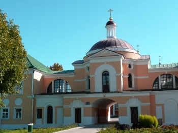 Надвратная Церковь Спаса Нерукотворного Образа в Христорождественском монастыре Твери