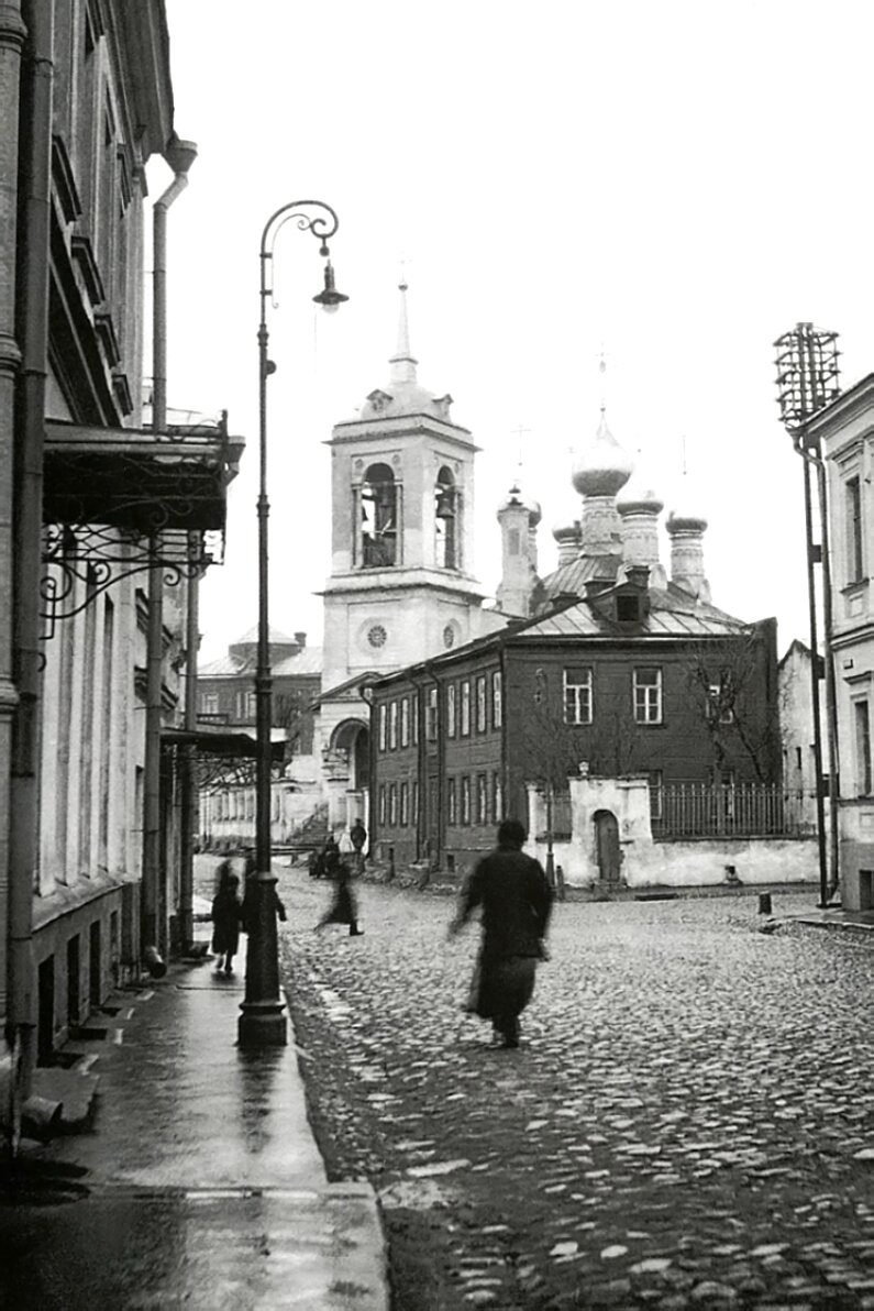 Церковь Николая Чудотворца в Щепах на исторической фотографии 1915 года