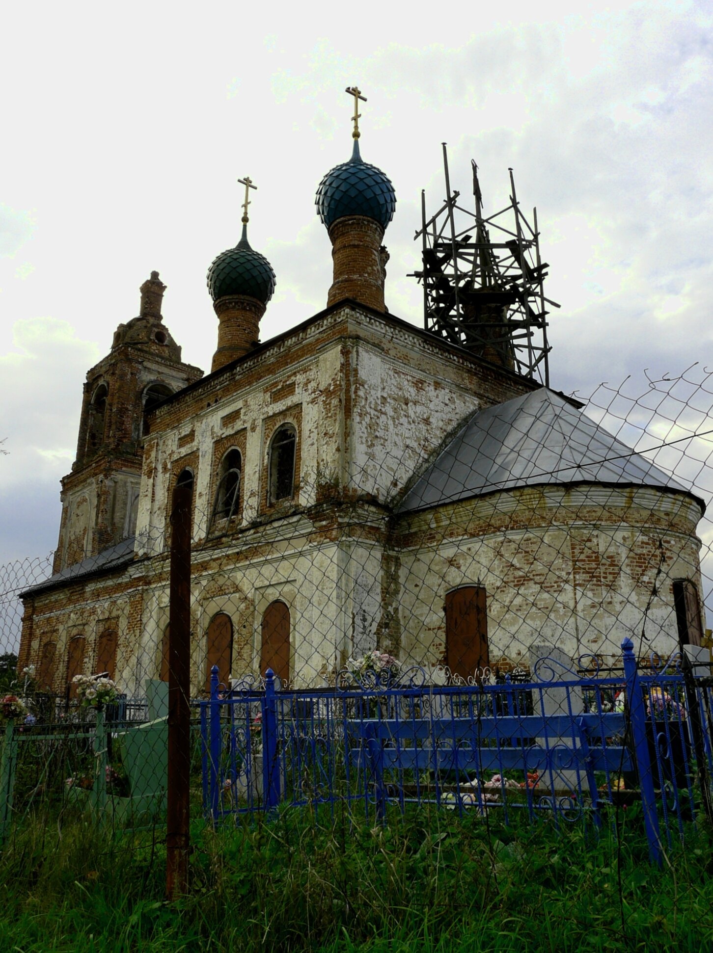 Церковь Смоленской иконы Божией Матери в селе Богослов