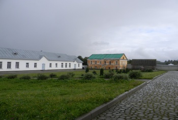 Введено-Оятский женский монастырь на фотографии