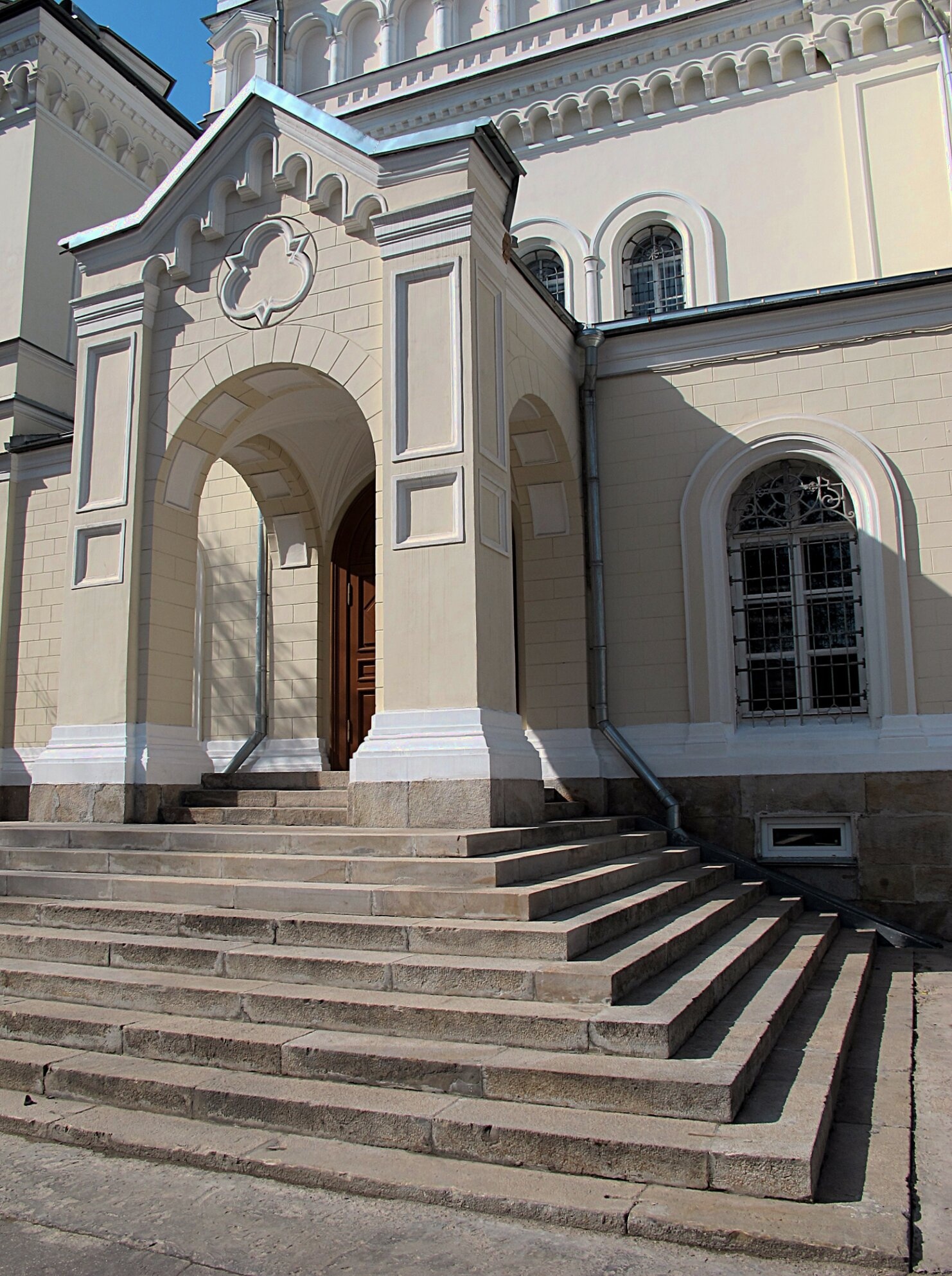 Иоанно-Предтеченский ставропигиальный женский монастырь в Москве