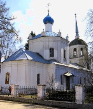 Храм Воскресения Христова в селе Прутня