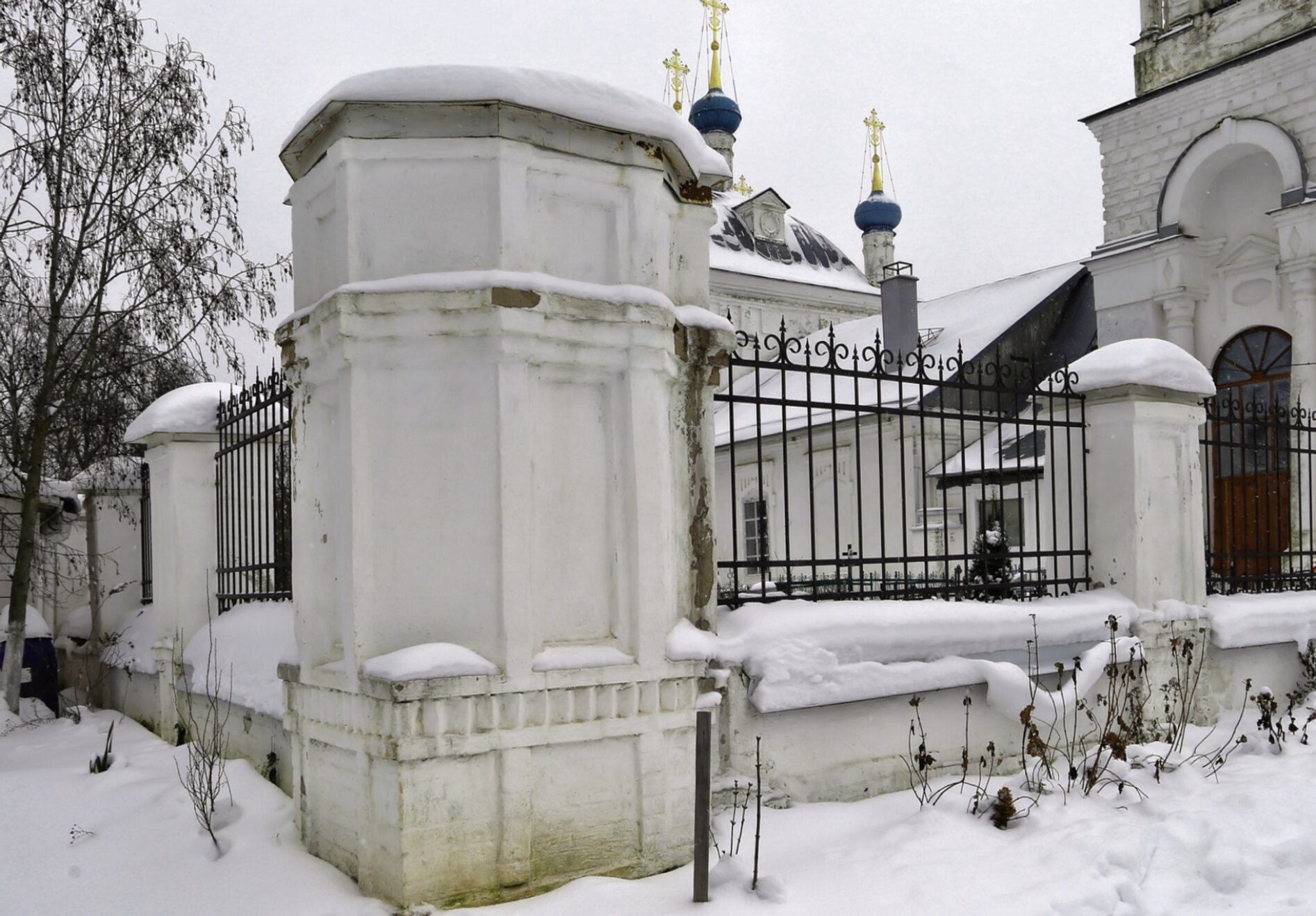 Церковь Рождества Пресвятой Богородицы в Городище зимой