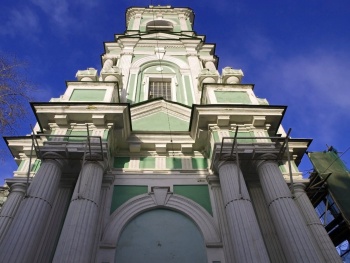Колокольня храма Усекновения главы Иоанна Предтечи под Бором