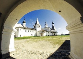 Ансамбль Ферапонтова монастыря: архитектурная святыня Русского Севера