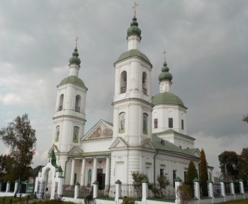 Храм Воскресения Христова в селе Молоди