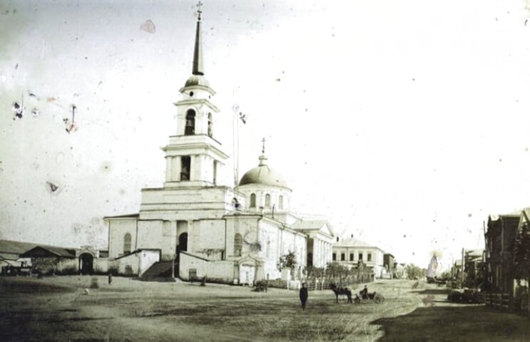 Благовещенский собор в Воткинске на исторической фотографии XIX века
