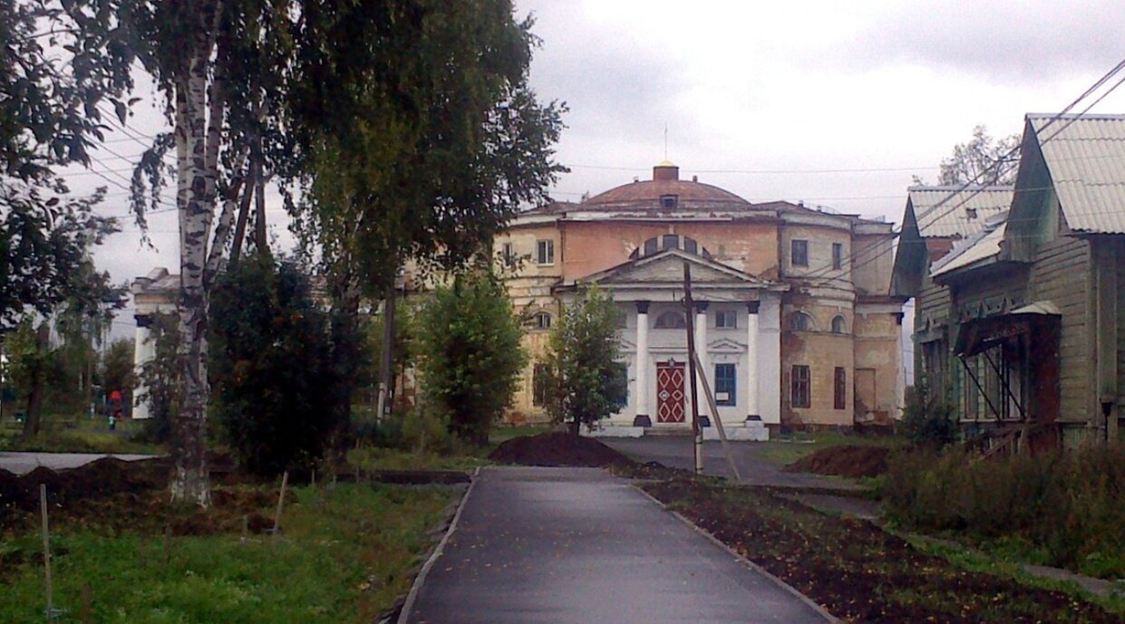 Храм Живоначальной Троицы в посёлке Билимбай