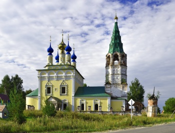 Церковь Рождества Пресвятой Богородицы в селе Горицы