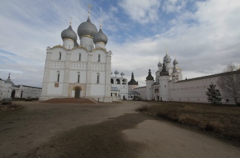 Успенский собор Ростовского кремля - западный фасад