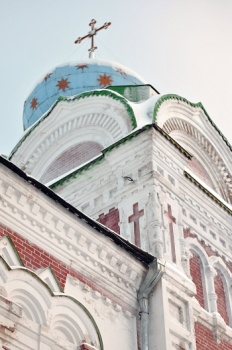 Архитектурные детали Крестовоздвиженского Кылтовского монастыря