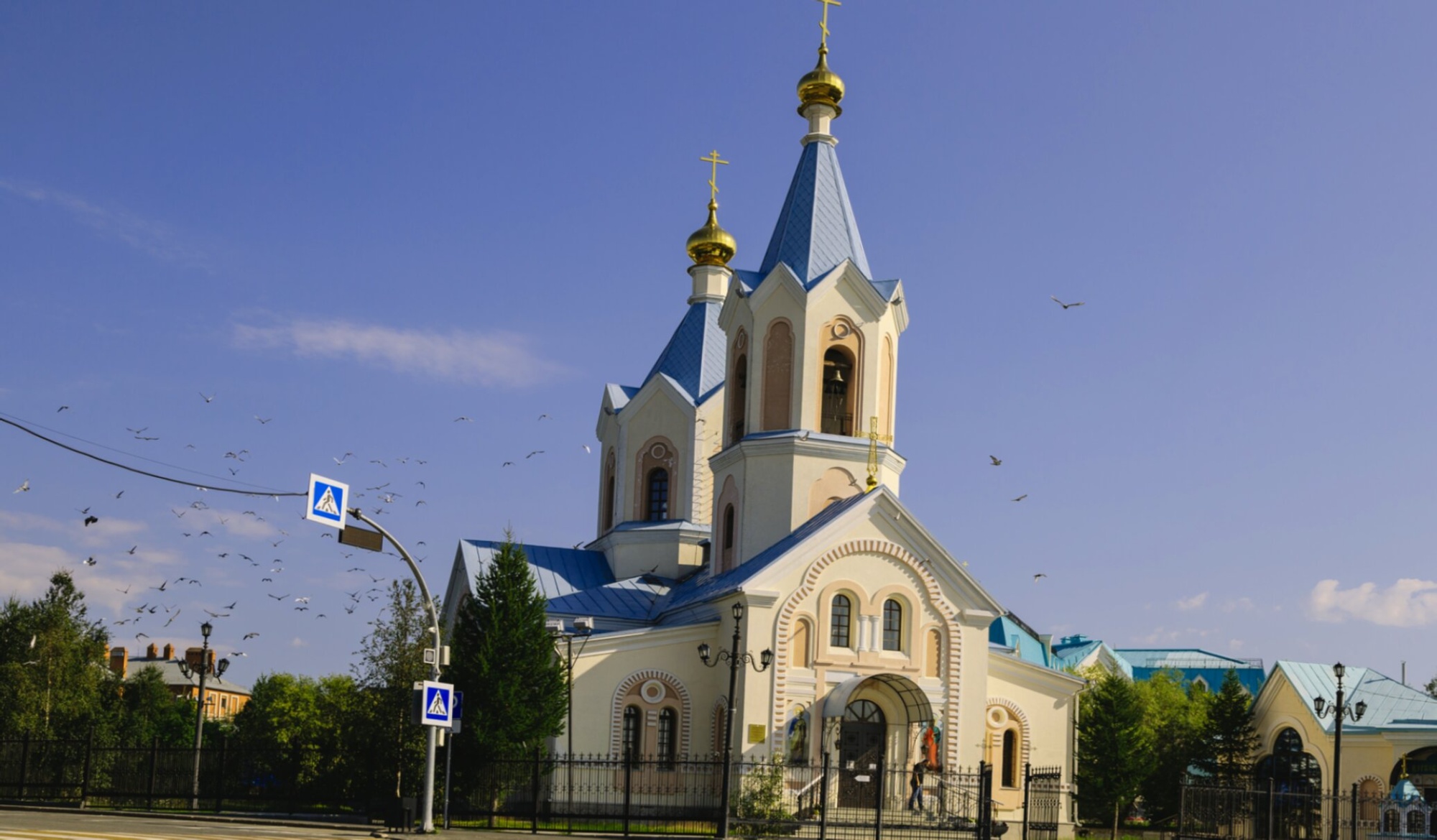 Храм Святых Первоверховных Апостолов Петра и Павла в Салехарде