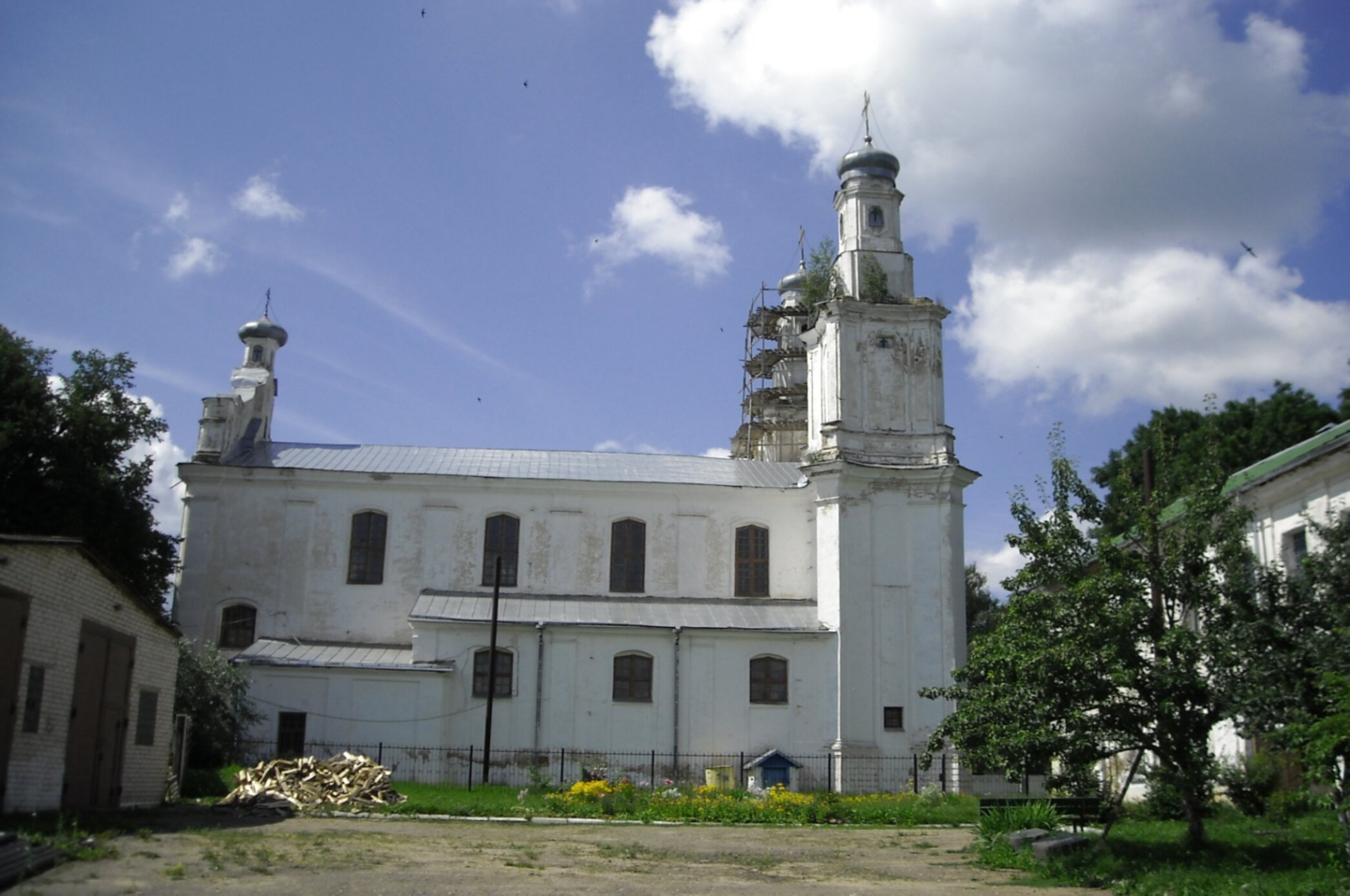 Свято-Покровский женский монастырь в Толочине