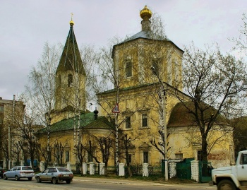 Храм Живоначальной Троицы за Волгой в Твери