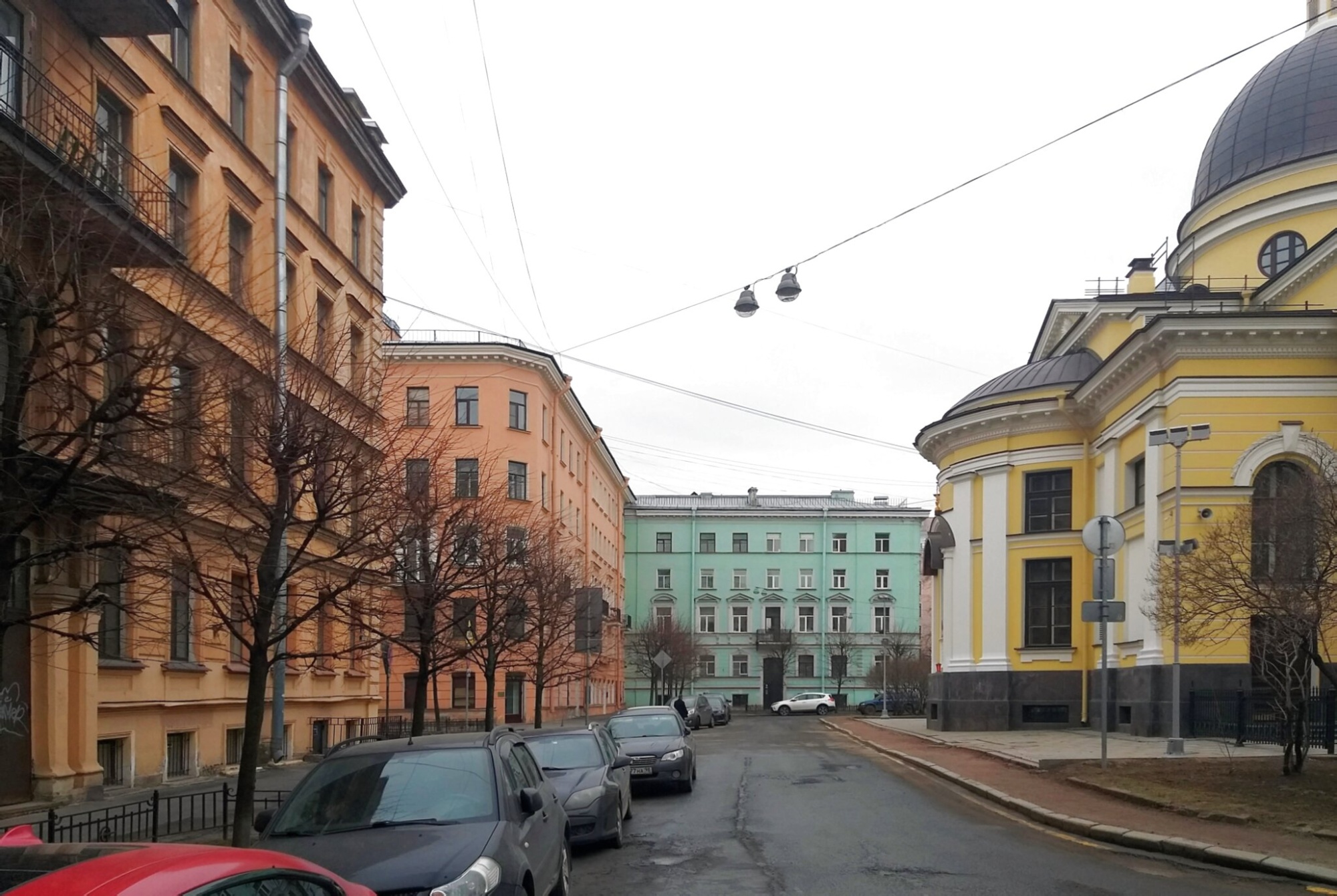 Церковь Рождества Христова на Песках в Санкт-Петербурге