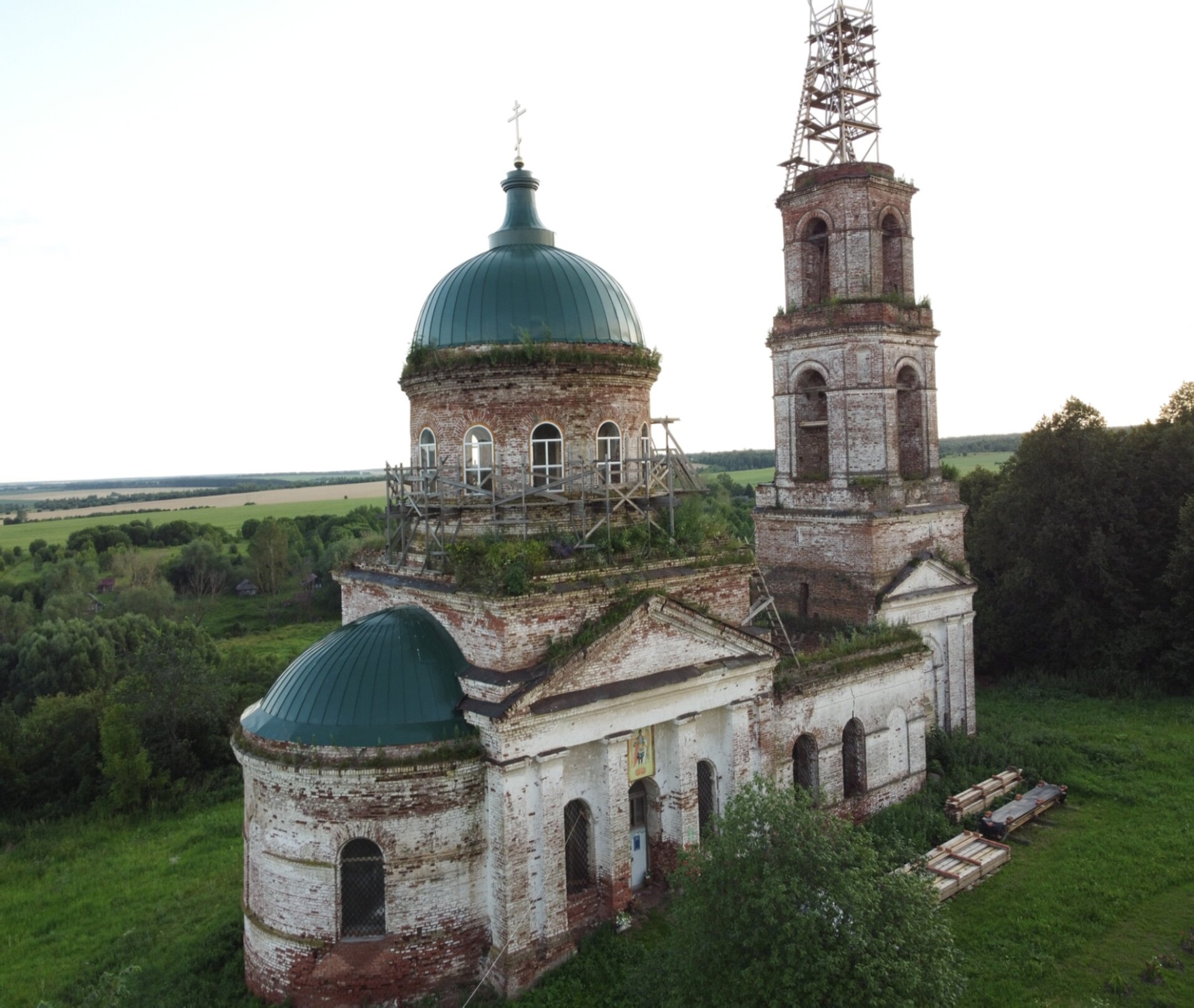 Церковь Архангела Михаила в селе Татарское Бурнашево