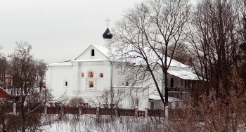 Петропавловская церковь в Селижарово зимой