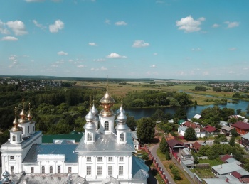 Воскресенский собор в Шуе: панорамный вид с колокольни