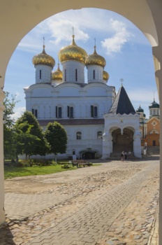 Троицкий собор Ипатьевского монастыря в Костроме