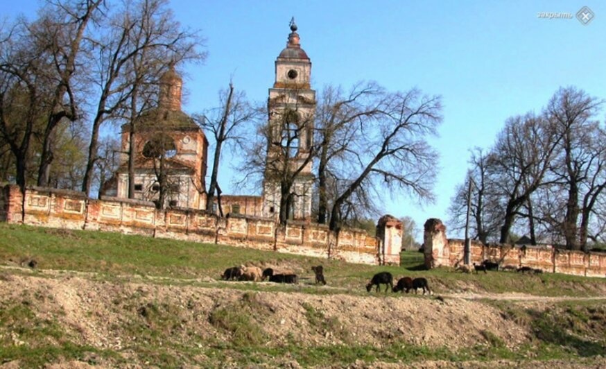 Петропавловская церковь в селе Нижний Шкафт