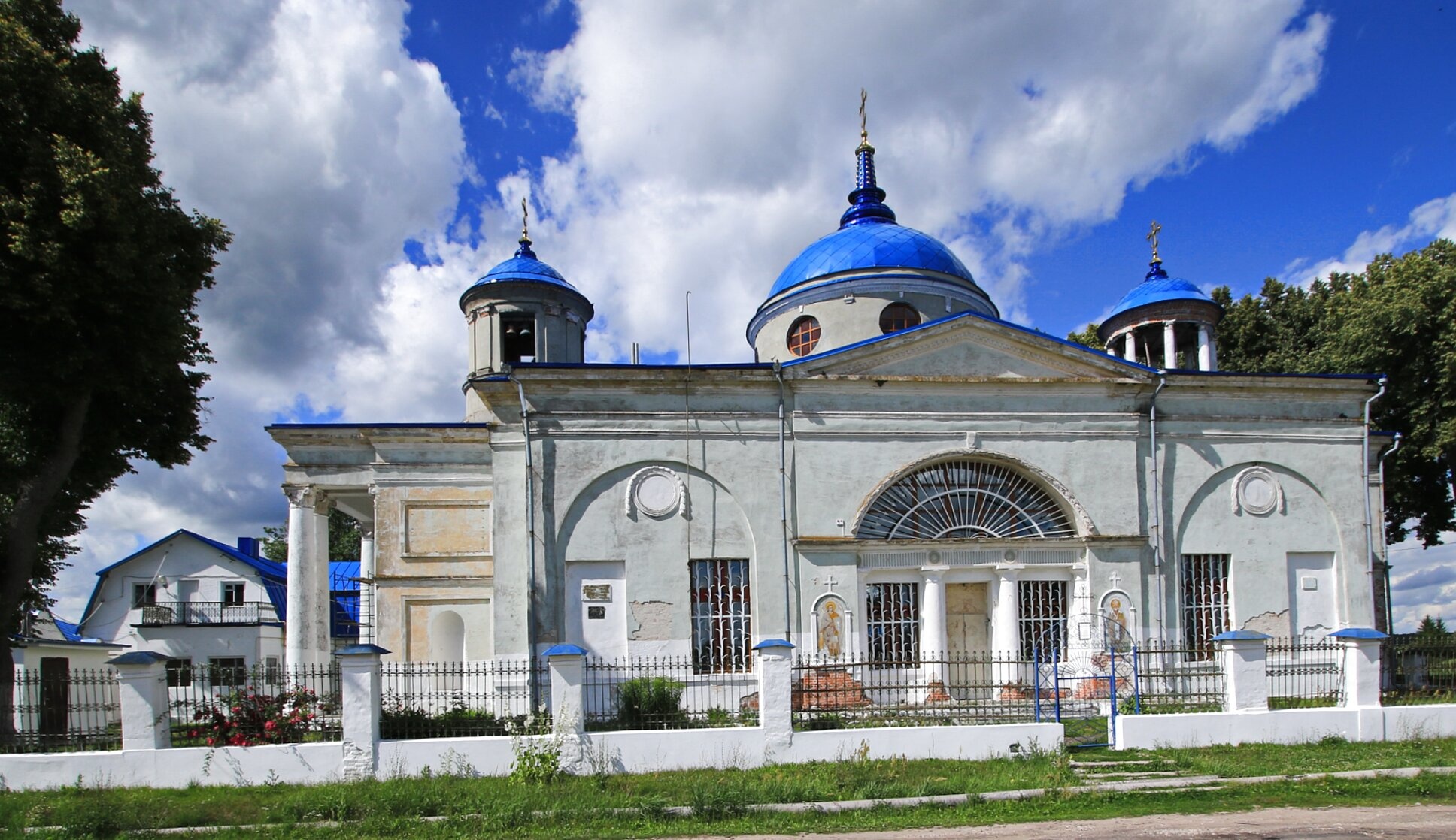 Храм Успения Пресвятой Богородицы в селе Радогощь