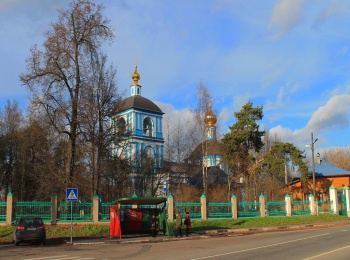 Храм Успения Пресвятой Богородицы в селе Обухово