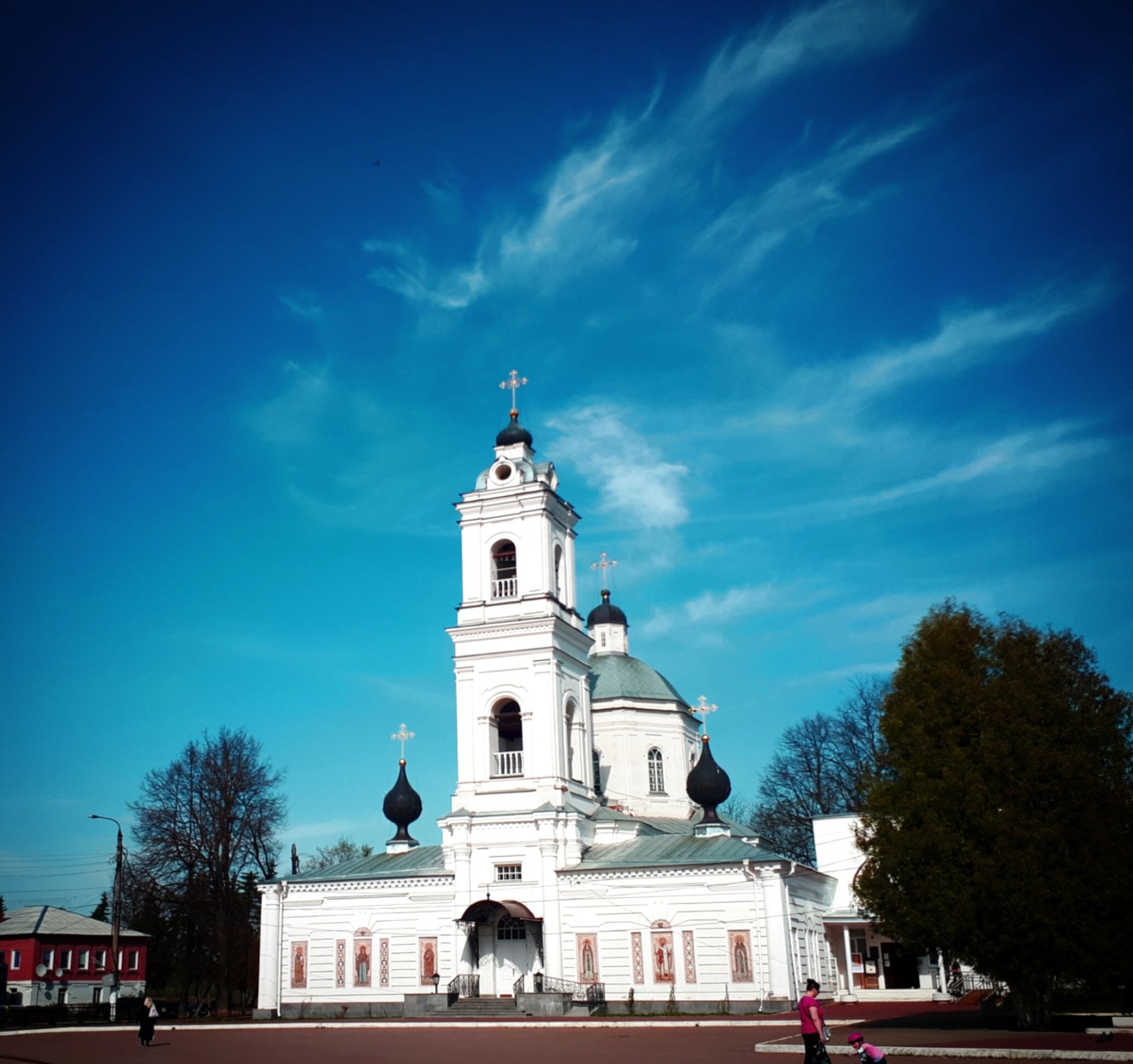 Собор святых апостолов Петра и Павла в Тарусе