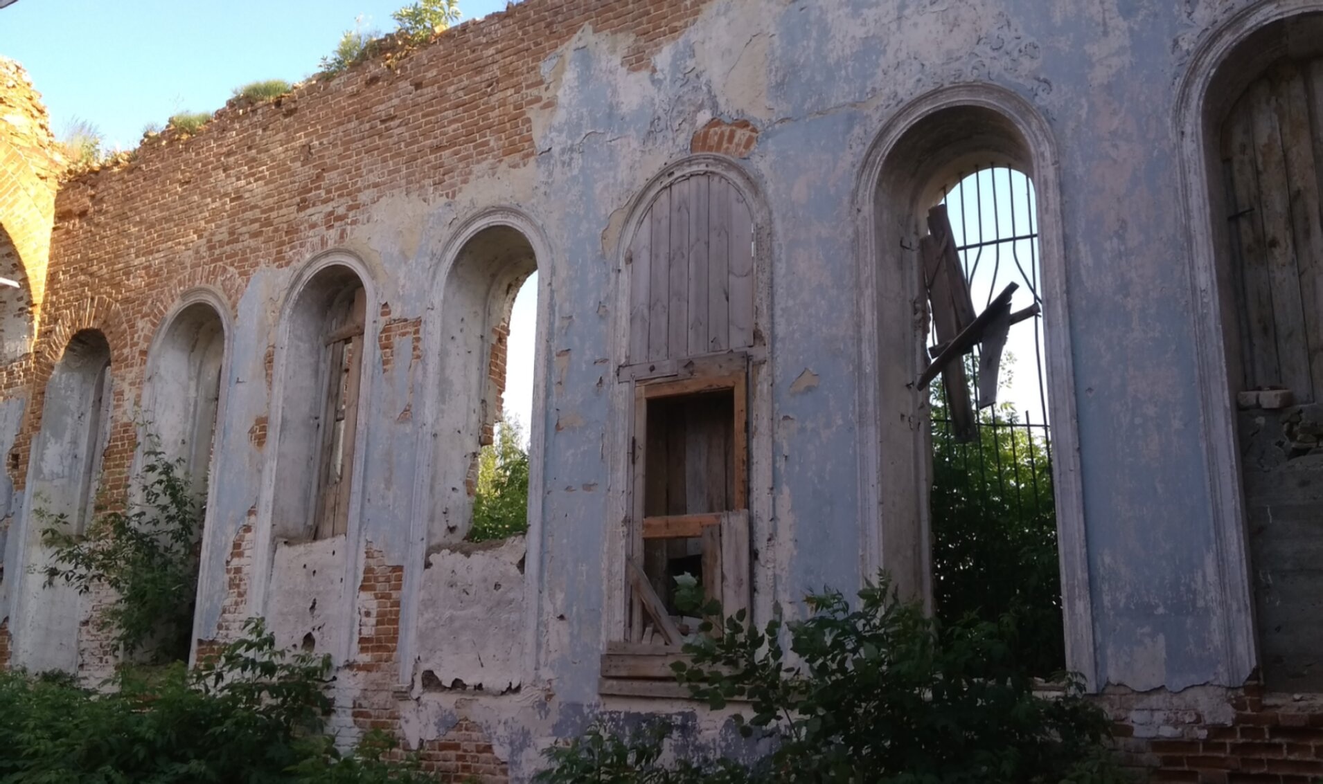 Введенская церковь в селе Чемодановка: история и современность