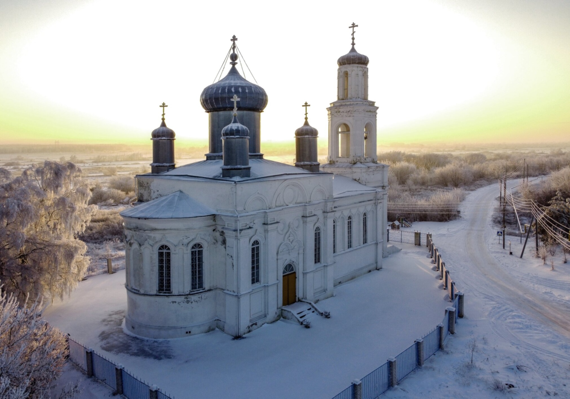 Храм святого пророка Божия Илии в селе Варганы: зимний вид