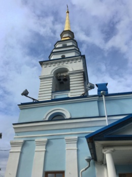 Казанская церковь в городе Карпинске