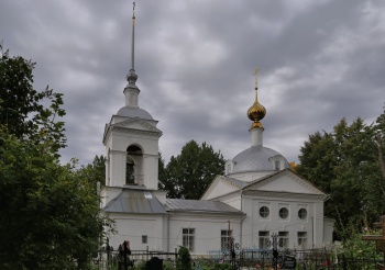 Церковь Преображения Господня в селе Петровское