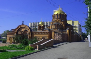 Собор во имя Святого Благоверного Князя Александра Невского в Новосибирске