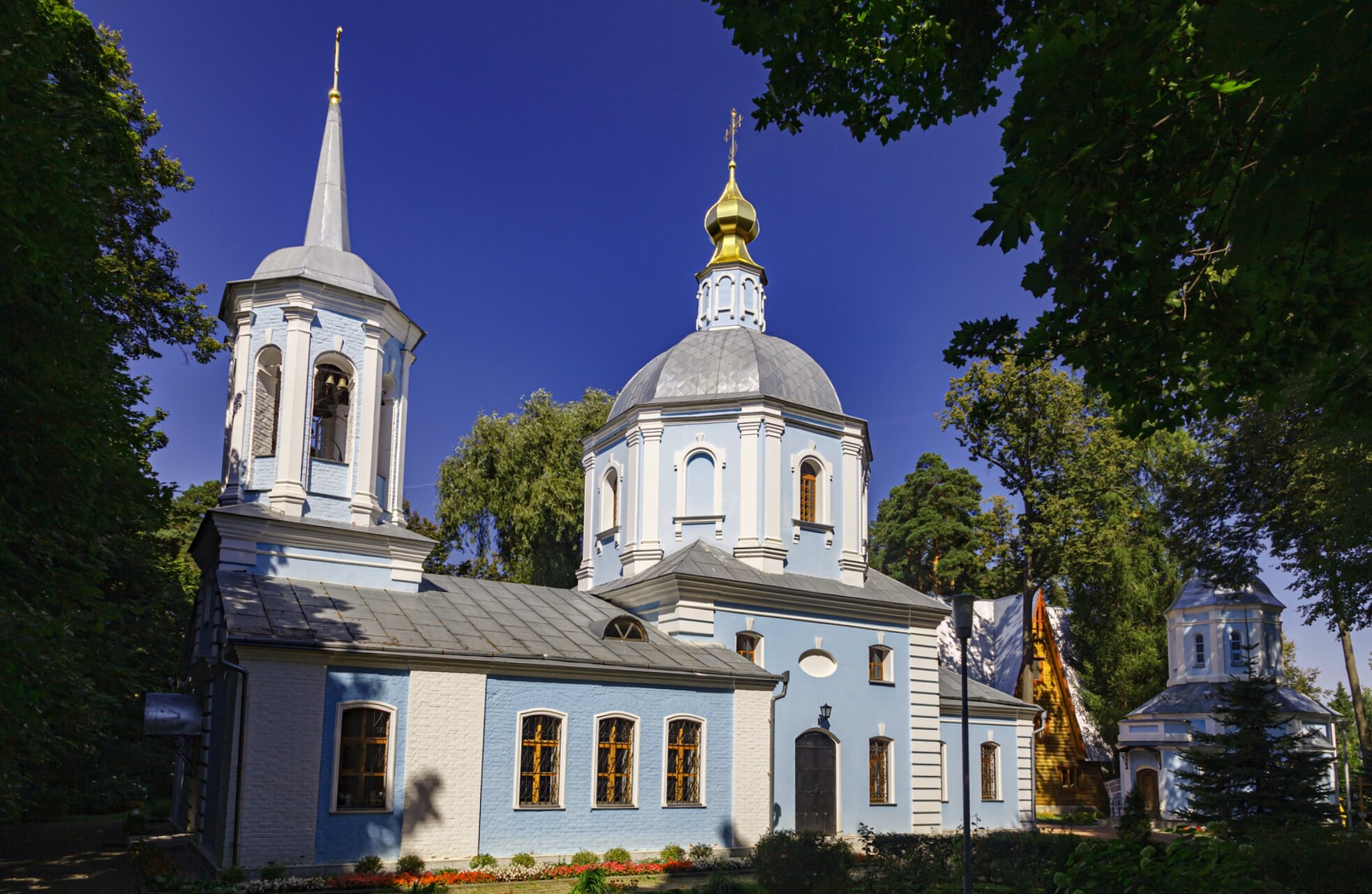 Церковь Рождества Христова в Барвихе (Подушкино)