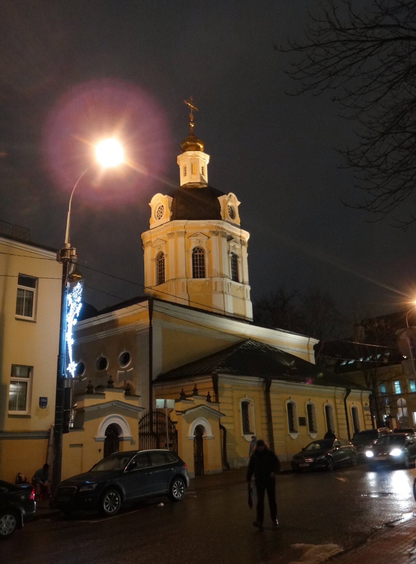 Церковь Николая Чудотворца в Звонарях: ночной вид