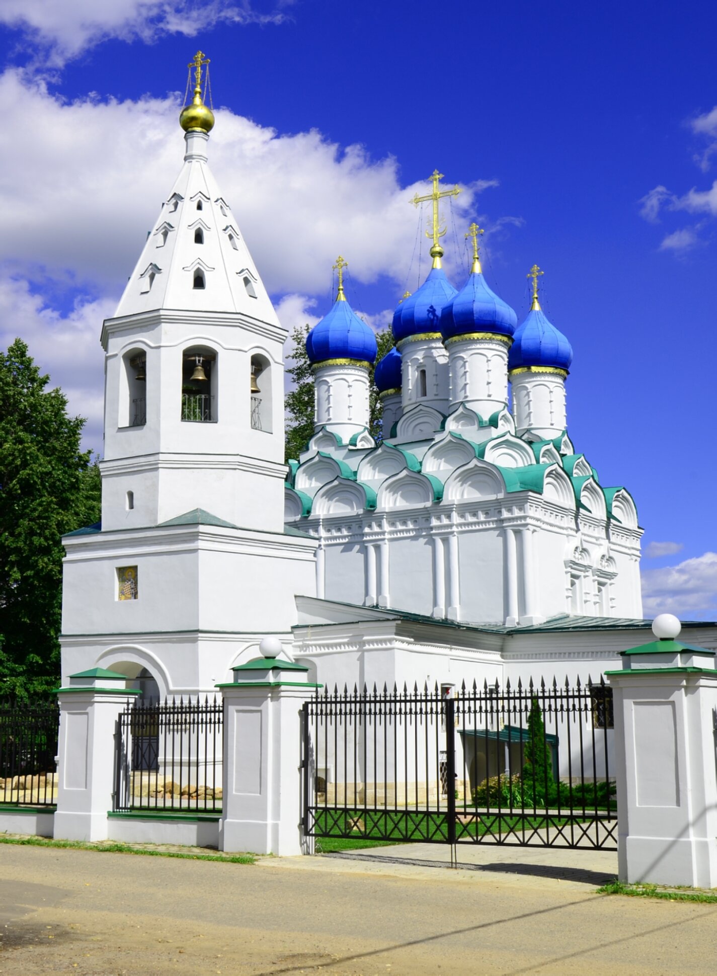 Церковь Николая Чудотворца в селе Батюшково