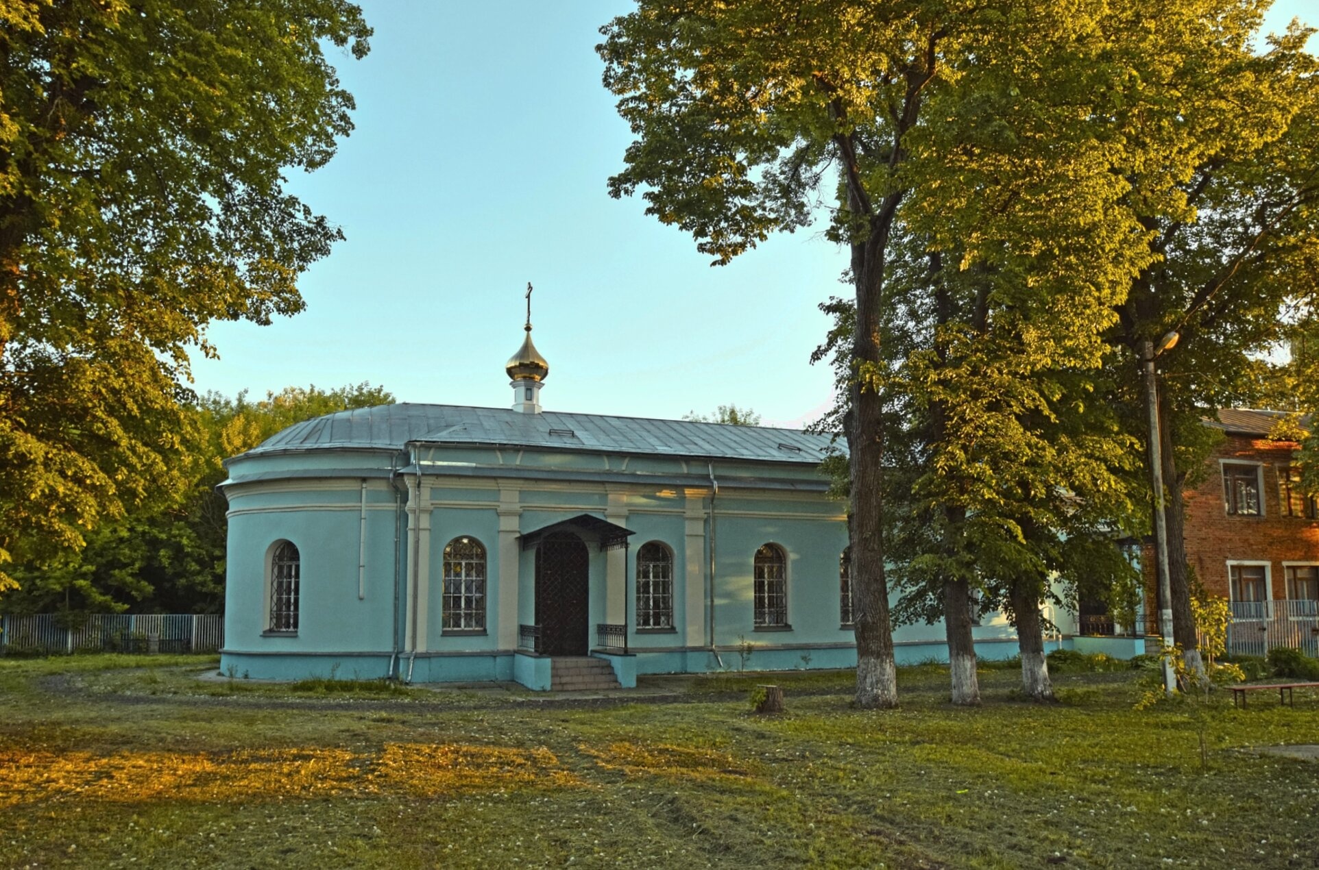 Церковь Казанской иконы Божией Матери в селе Алпатьево