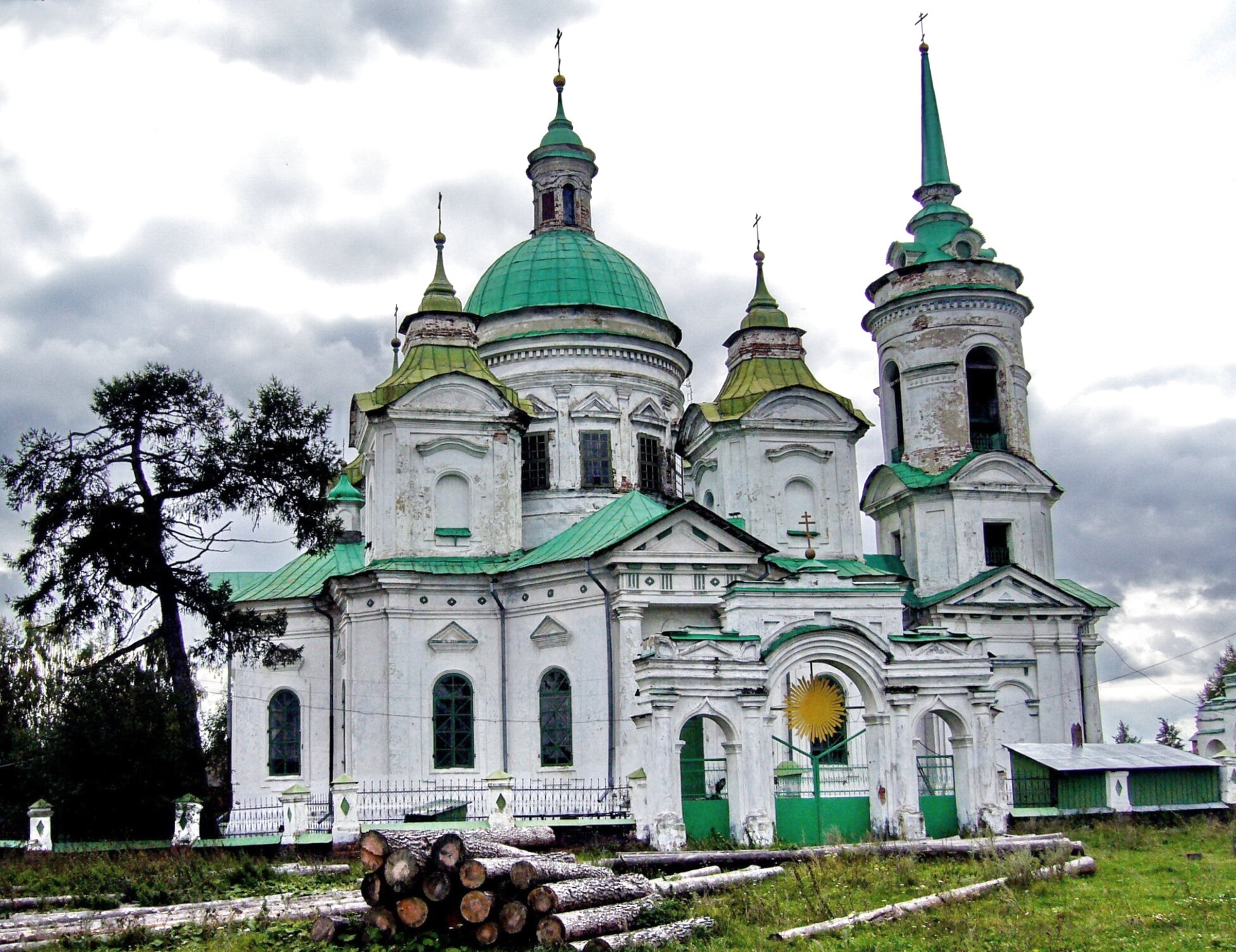 Храм Николая Чудотворца в селе Быньги