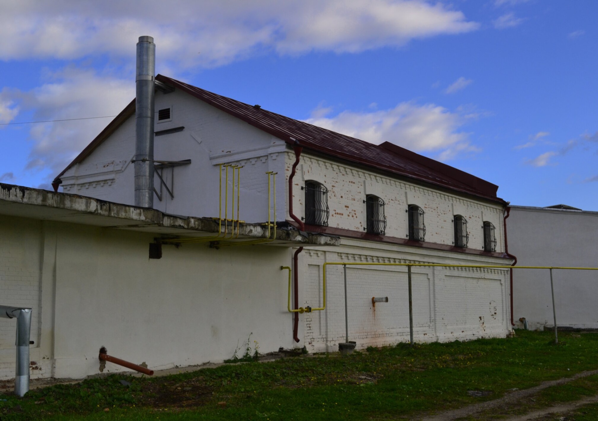 Хозяйственные постройки Покровского монастыря в Верхотурье