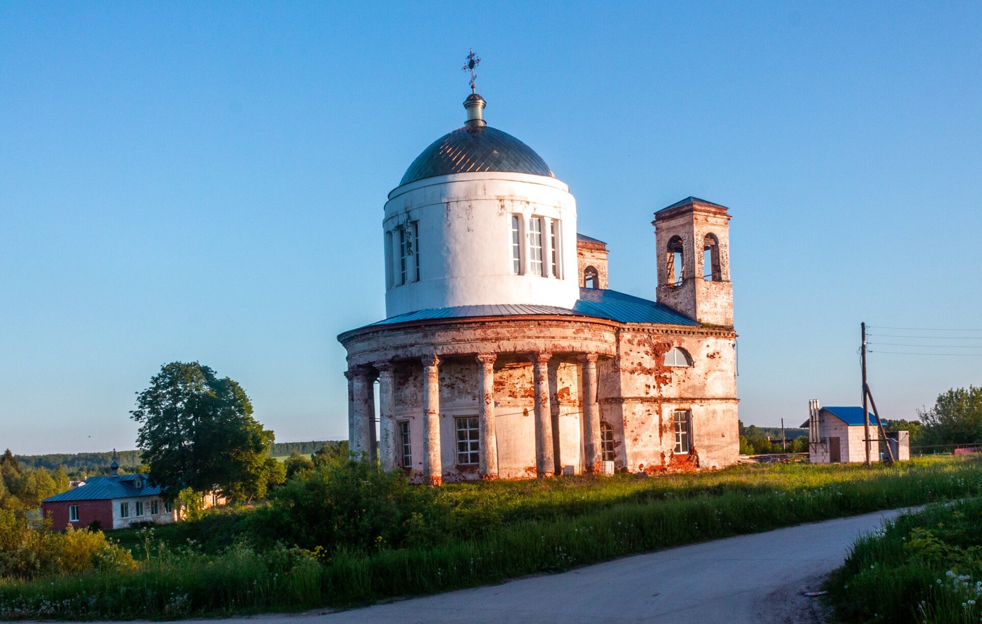 Храм Покрова Пресвятой Богородицы в селе Борисово-Покровское