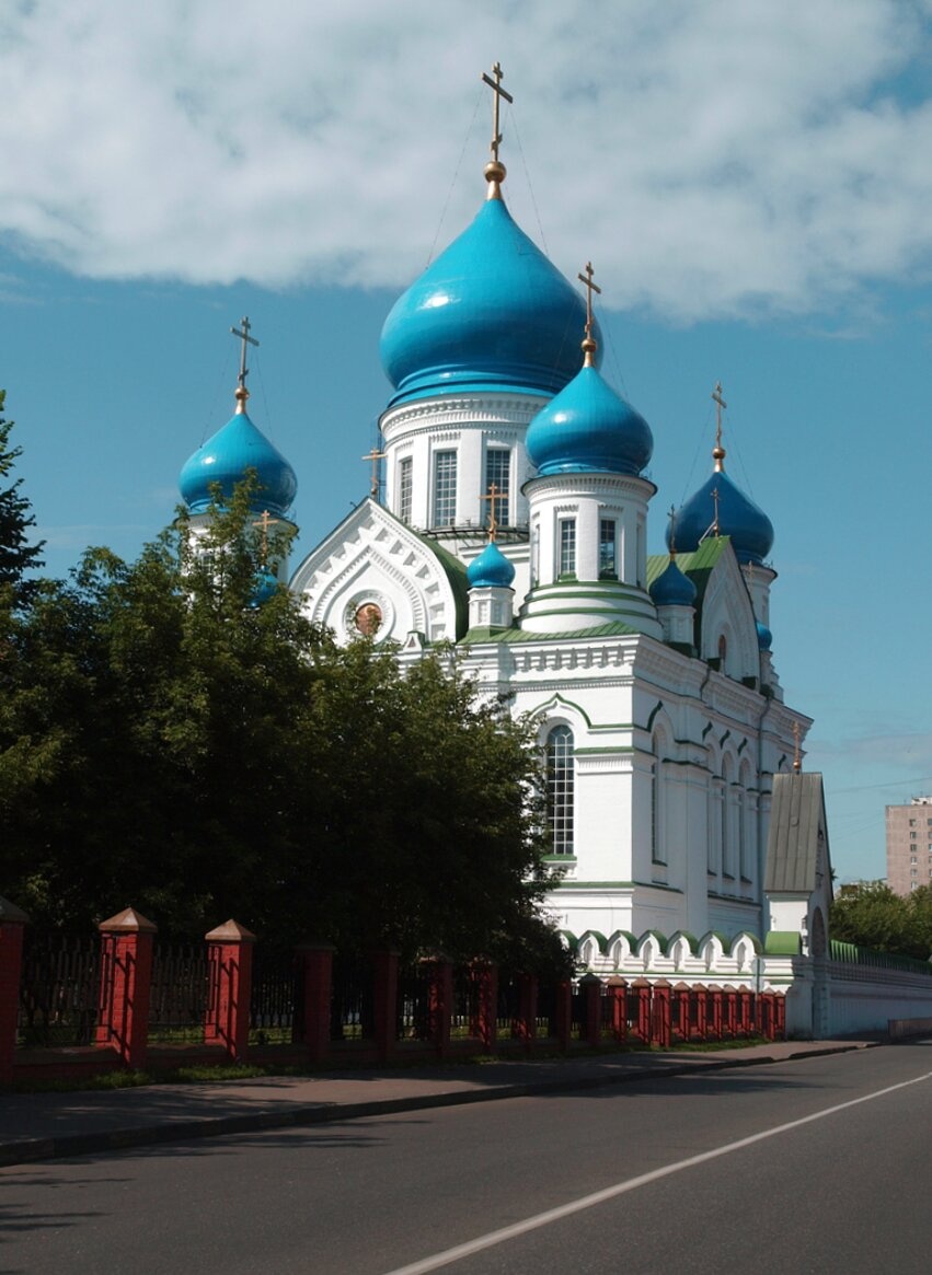 Храм Иверской иконы Божией Матери в Николо-Перервинском монастыре