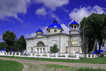 Храм Успения Пресвятой Богородицы в селе Радогощь